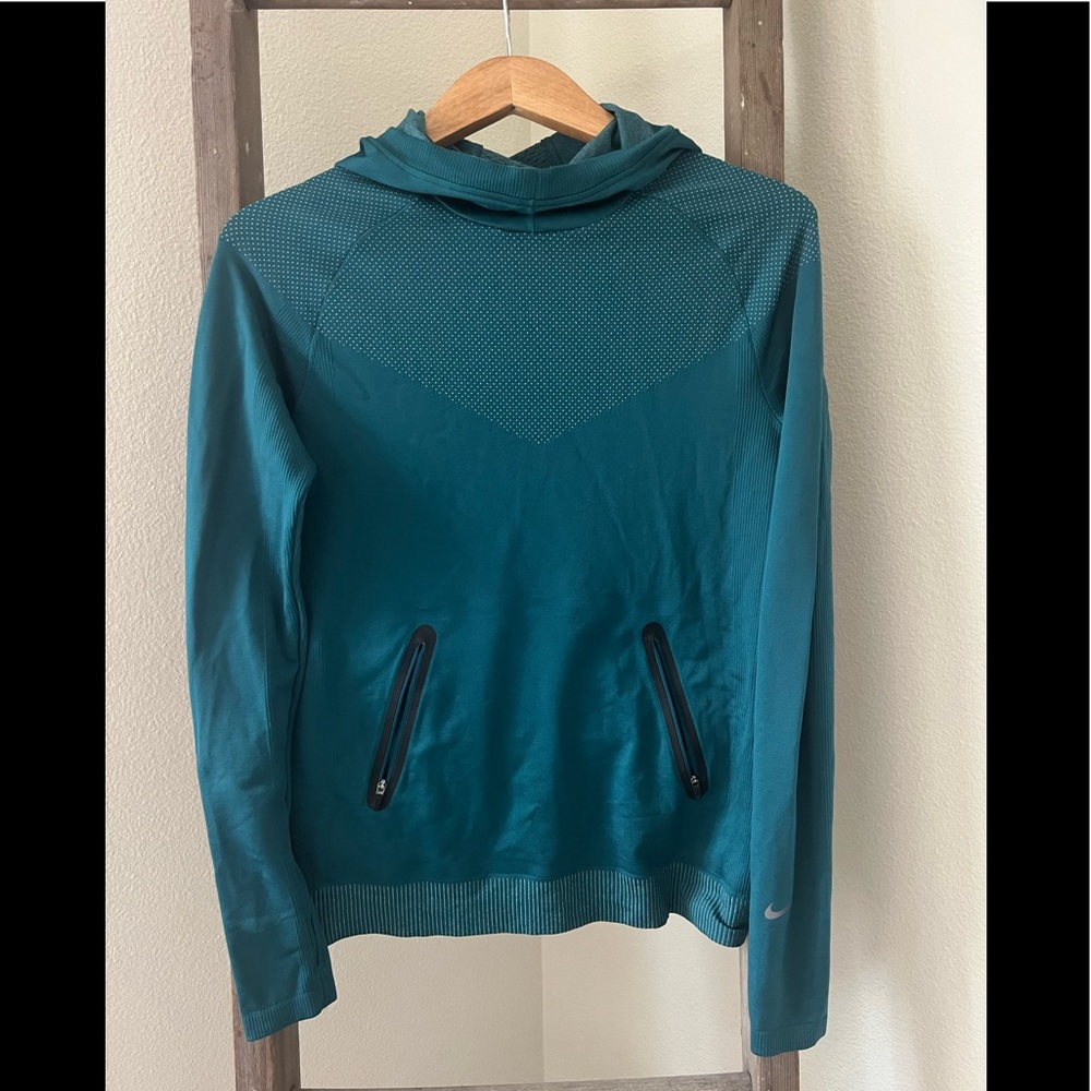 Nike Womens Dri Fit Running Pullover Hoodie